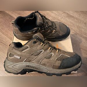 Boy’s Merrell Moab Hiking Shoes